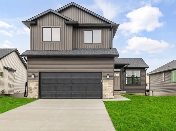 4302 NE 3rd St, Ankeny, IA 50021