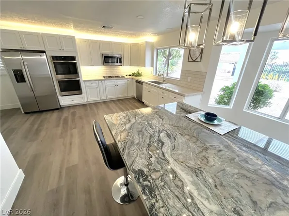 8500 Linderwood Dr, Las Vegas, NV 89134