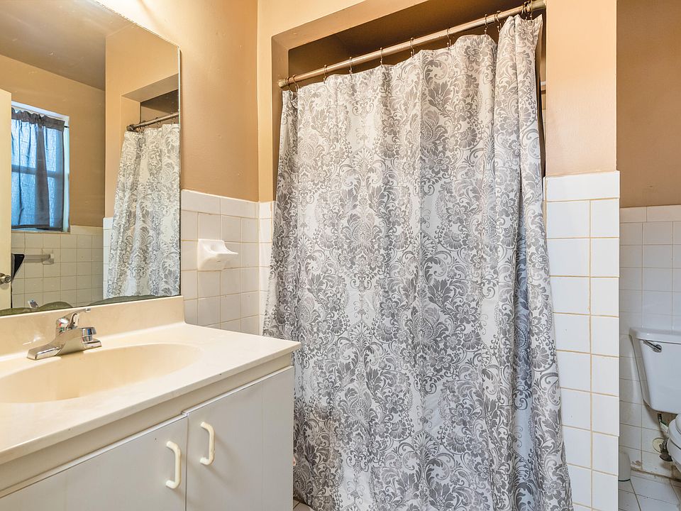 1st image of 617 NW 15th Avenue #1-2