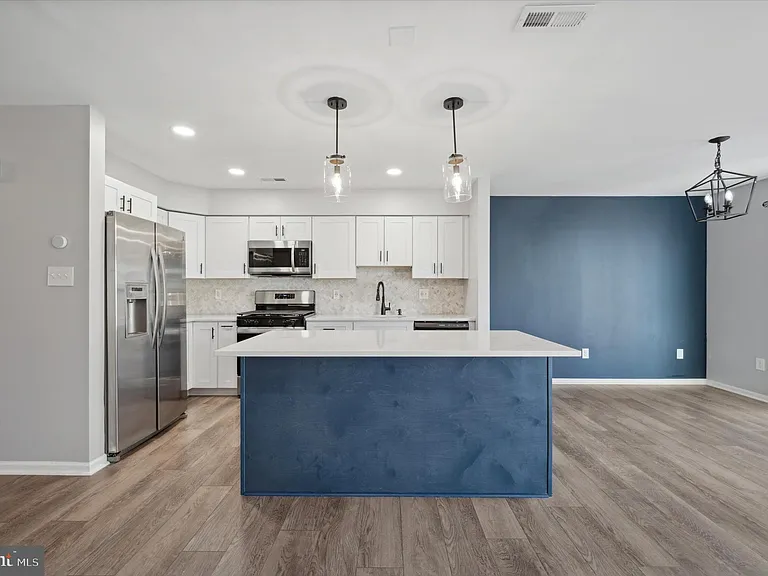9 Meadow Ln — Photo 6