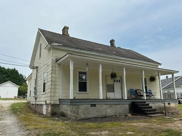 320 N Cambridge St, Ninety Six, SC 29666