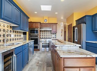 4 Inez Ct, Santa Fe, NM 87508