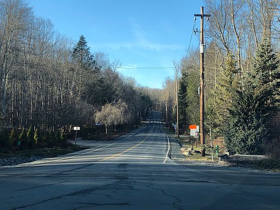 4th image of 308 Parkwood Dr