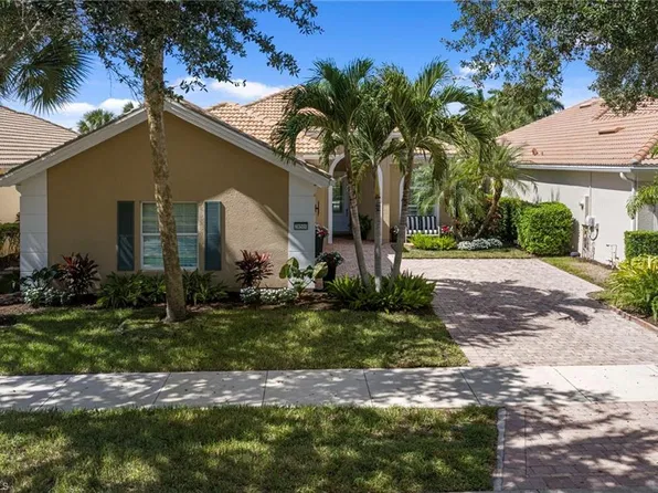 28510 Guinivere WAY, BONITA SPRINGS, FL 34135