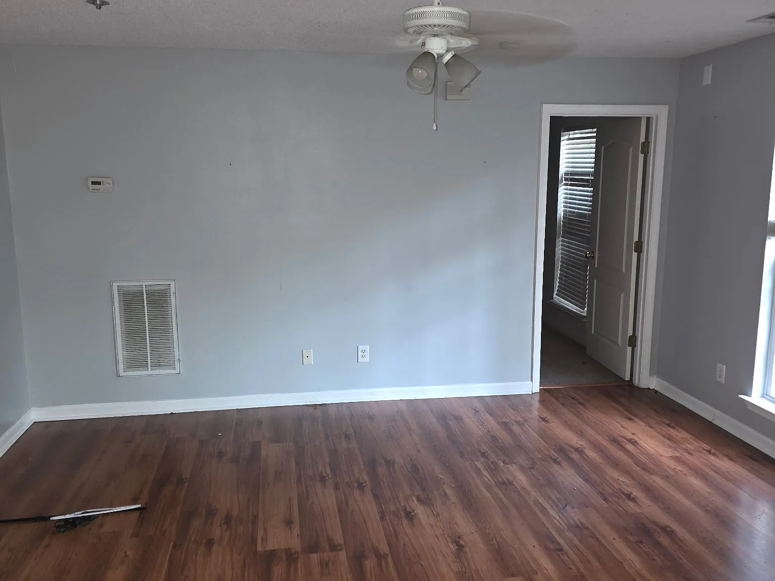 4 bed, 2784 sqft, $2,645 — Photo 3