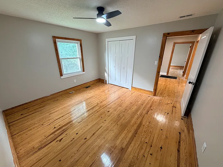 112 Justice Rd — Photo 4