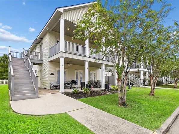 11182 River Highlands Dr Unit 14B, Saint Amant, LA 70774
