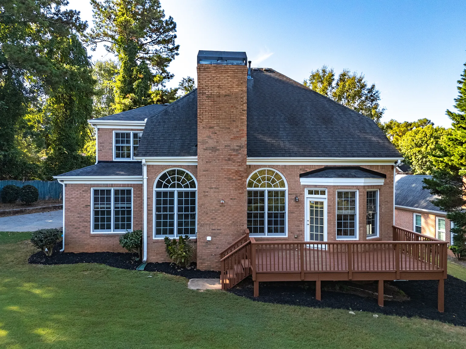4 bed, 3159 sqft, $3,350 — Photo 4