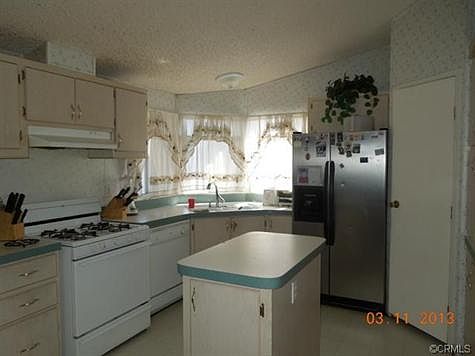 4th image of 310 E Philadelphia St Space 41