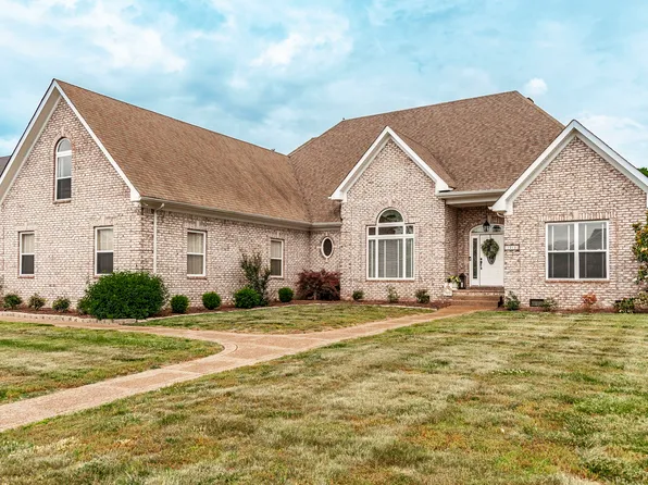 1012 Grider Dr, Gallatin, TN 37066