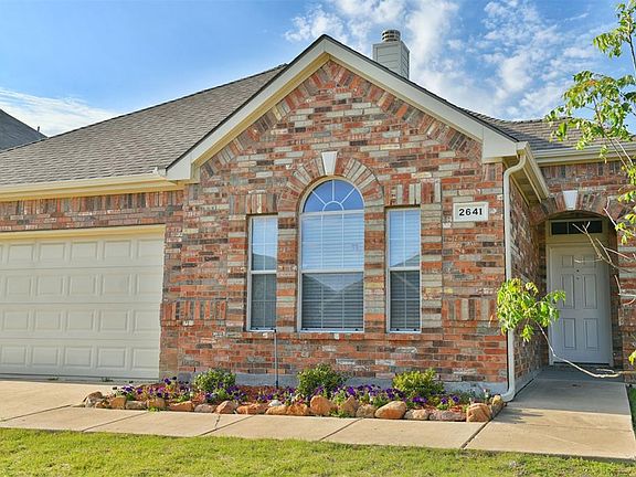 4th image of 2641 Cedar Falls Dr