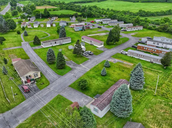 24459 U.S. 11 - 4, 24459 Us Highway 11, Calcium, NY 13616