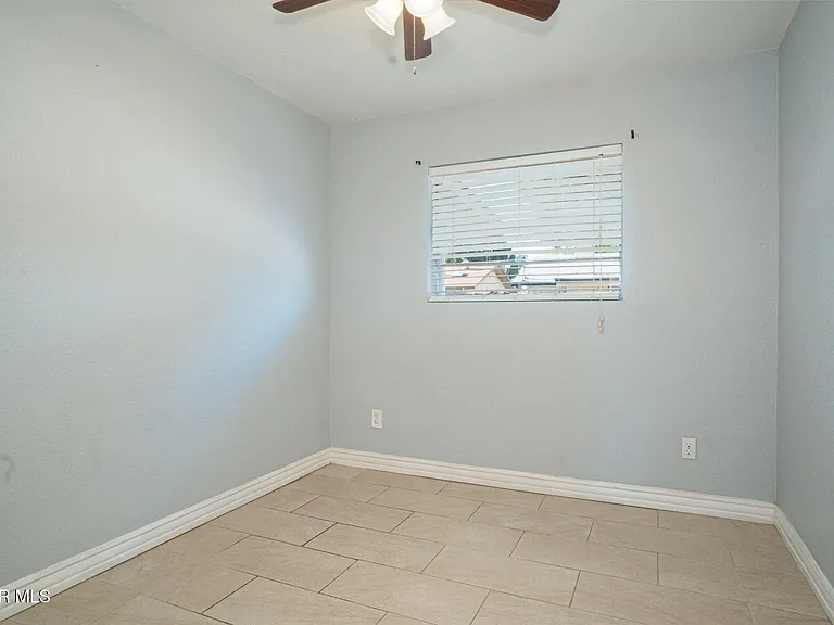 10805 Hitchcock Ave — Photo 18