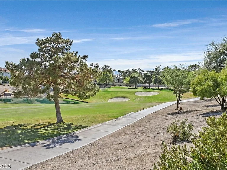 8161 Round Hills Cir — Photo 35