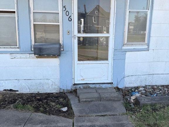 2nd image of 506 E Finley Ave