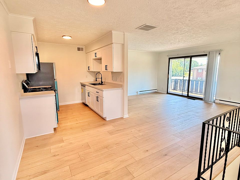 1st image of 1820 Hudson Ave Unit 10