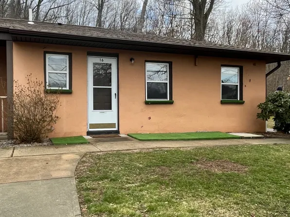 113 Crystal Lake Rd #16, Groton, CT 06340