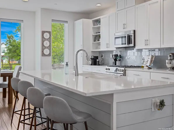 102 Tendick Unit # 902, San Antonio, TX 78209