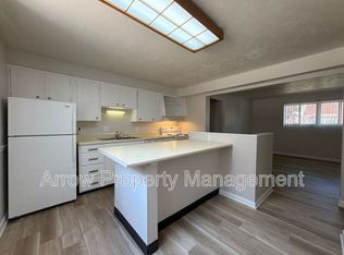 1446 S 20th St, Lincoln, NE 68502