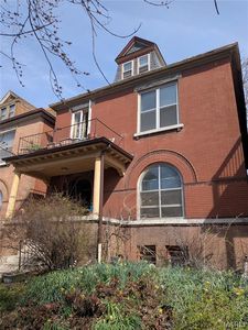 3957 Cleveland Ave, Saint Louis, MO, 63110