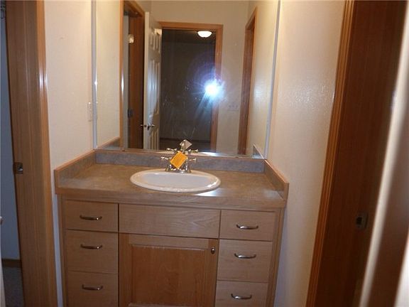 3rd image of 7119 38th St NE