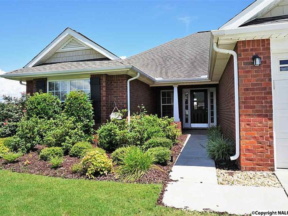 3rd image of 4825 Canterwood Dr SE