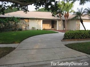 7452 18th St NE, Saint Petersburg, FL 33702