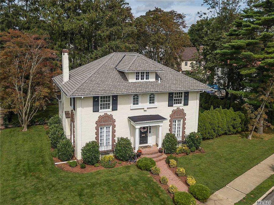 1st image of 355 De Mott Ave