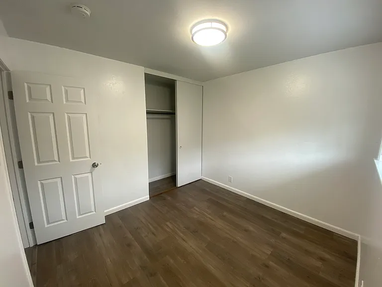 2200 Brown Ave — Photo 1