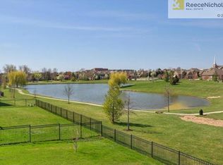 8729 W 157th St, Overland Park, KS 66221