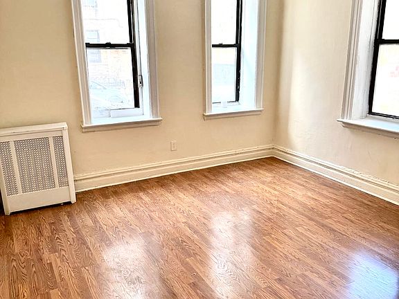 2nd image of 3121 Brighton Fifth St #1K