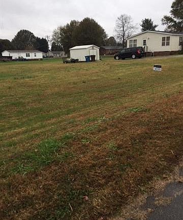 3rd image of 2261 Dillon Dr