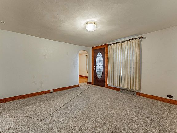 4th image of 401 Home Ave