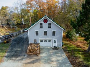 10 Maple Ave, Kennebunk, ME 04043