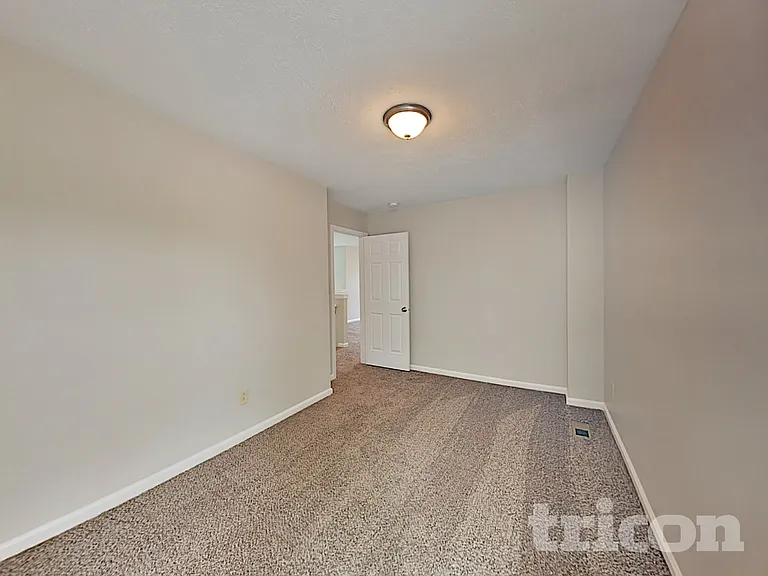 4719 Plantation St — Photo 14