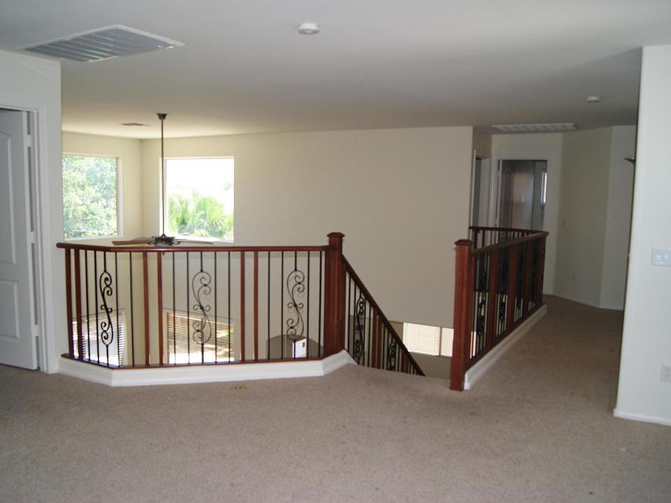 1st image of 56 W Red Mesa Trl