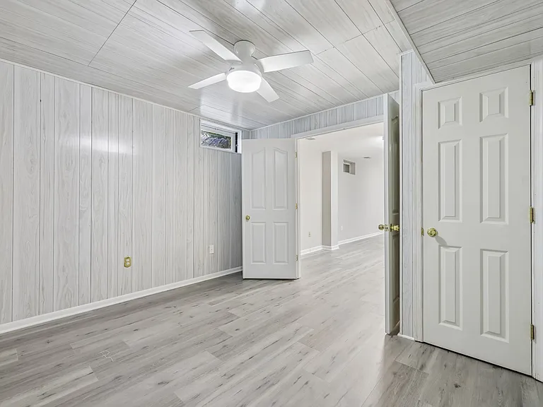 8647 Water Fall Dr — Photo 12