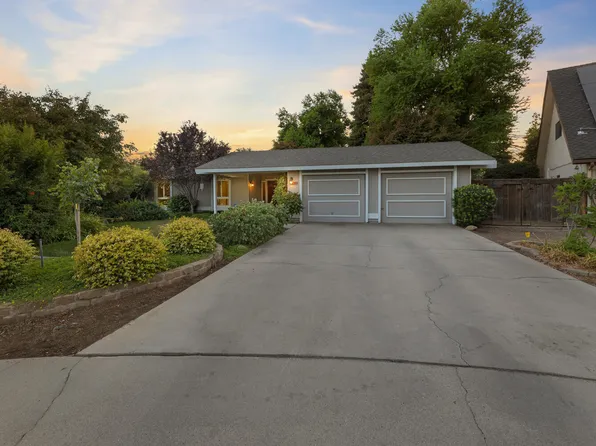 950 W Feemster Avenue, Visalia, CA 93277