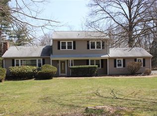 650 S Greenbrier Dr, Orange, CT 06477