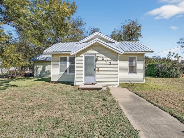 503 N Avenue I, Clifton, TX 76634