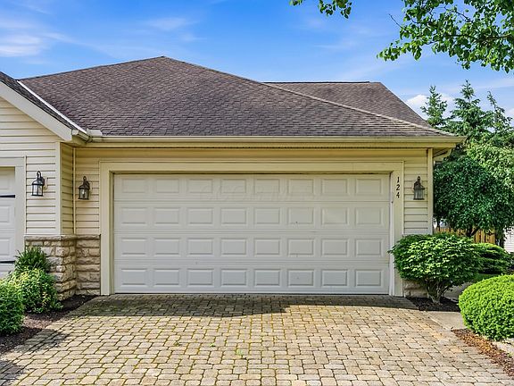 4th image of 124 Braddington Ct