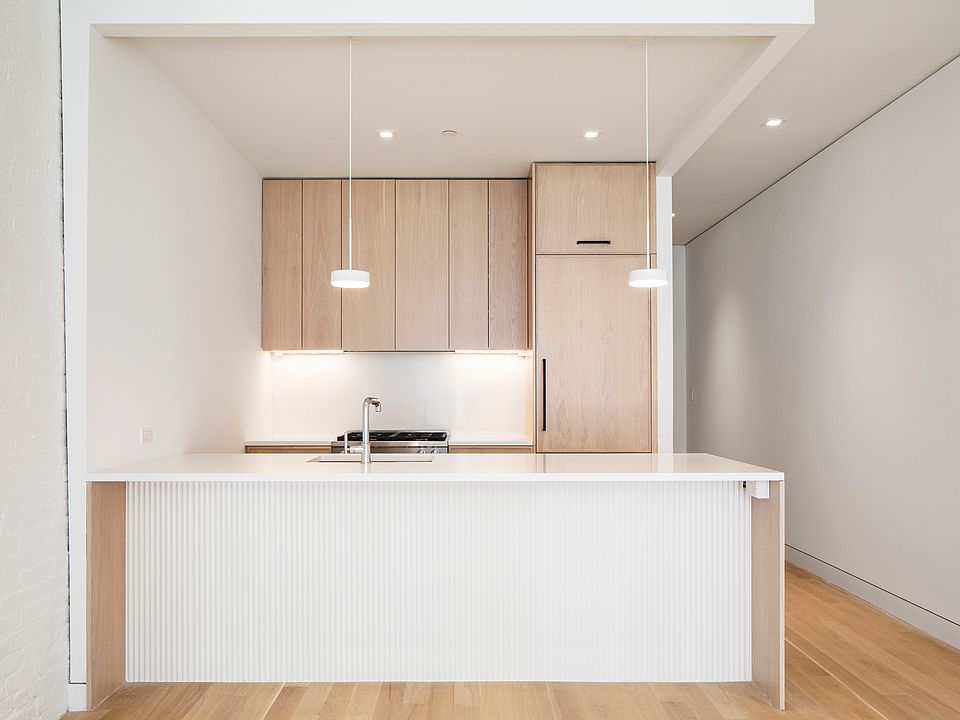 1st image of 29 Leonard St #2E