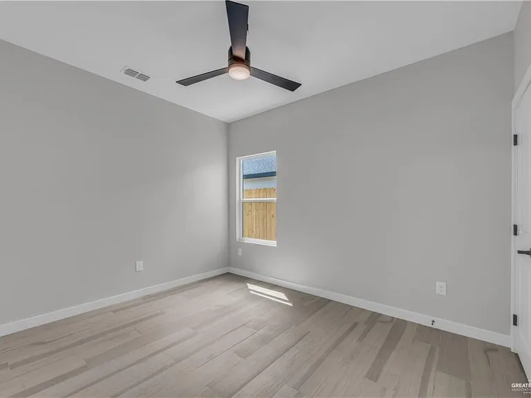 11401 N 25th St #1 — Photo 10