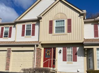 30 Peach Tree Ln, Westmont, IL