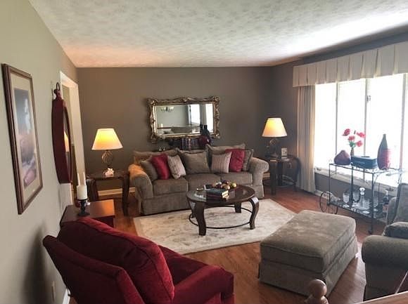 2nd image of 251 Woodway Cir
