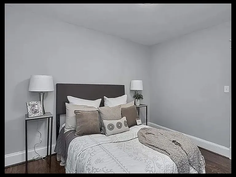 3211 Stockton St — Photo 7