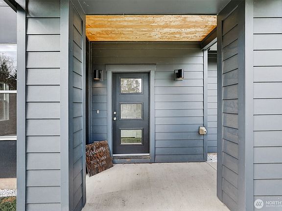 2nd image of 717 NE 382nd Street