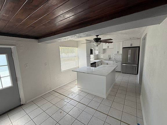 4th image of 4526 S Lois Ave