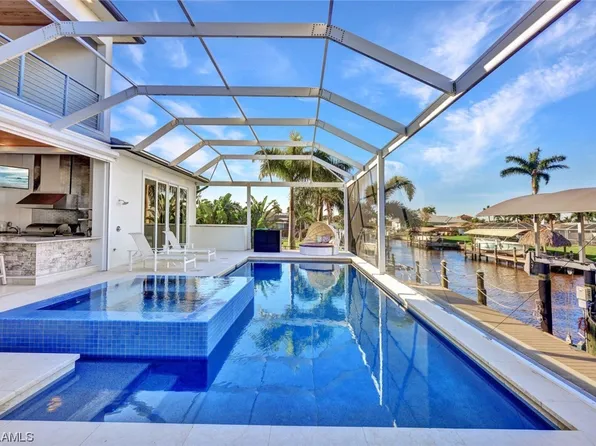 5610 De Soto Ct, Cape Coral, FL 33904