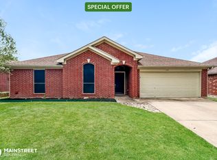 616 Joy Ln, Mansfield, TX 76063